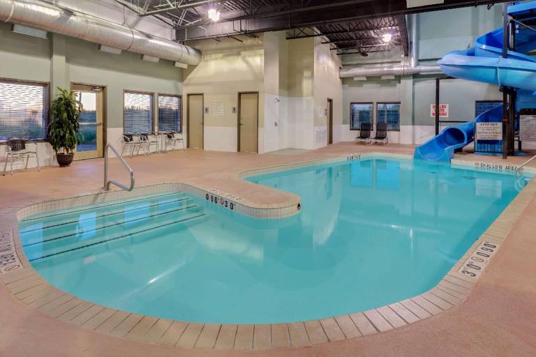 Super 8 By Wyndham Kapuskasing — photo 2