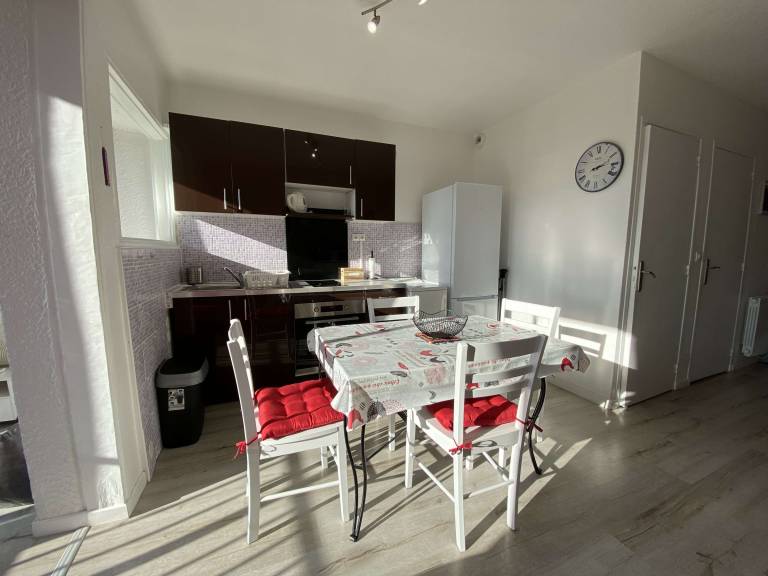 Studio with 1 room for 4 persons — photo 3