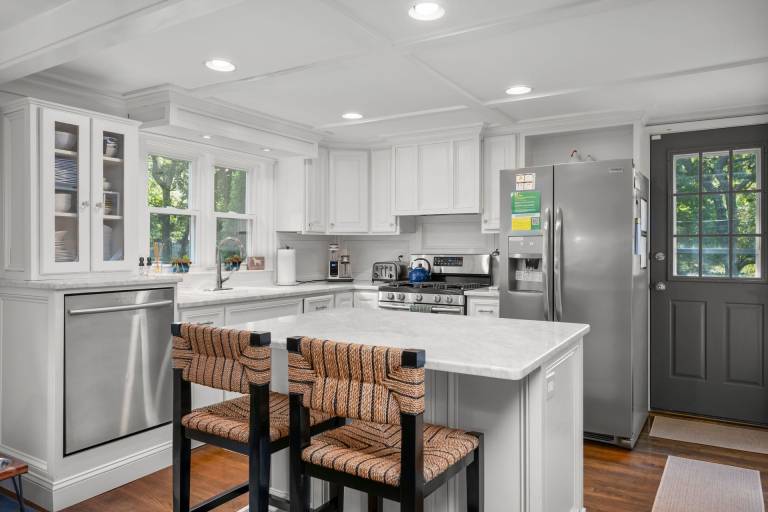 House with barbeque & terrace | Lake view — photo 4