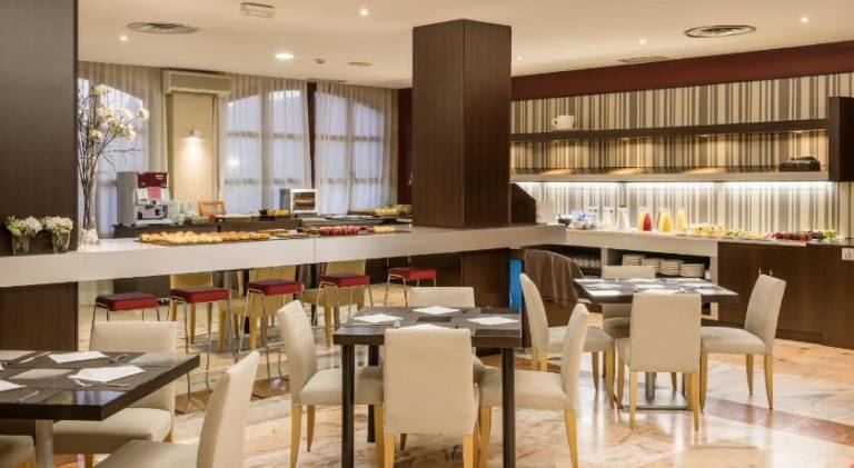 Ilunion Golf Badajoz — photo 3