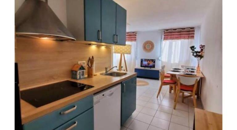 Apartment with 1 room for 4 persons — photo 3