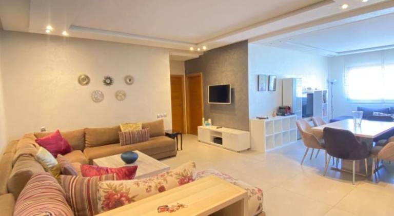Big rental apartment | Perfect for remote work | Dogs allowed in Casablanca