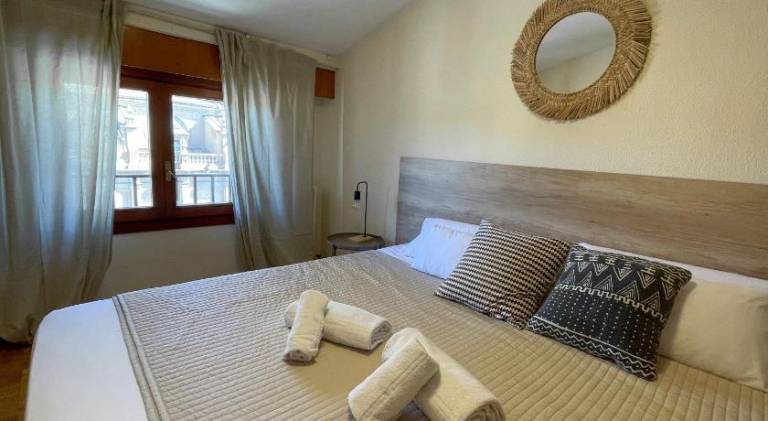 Holiday apartment | Next to Cathedral-Basilica of Our Lady of the Pillar | Pet-friendly in Zaragoza