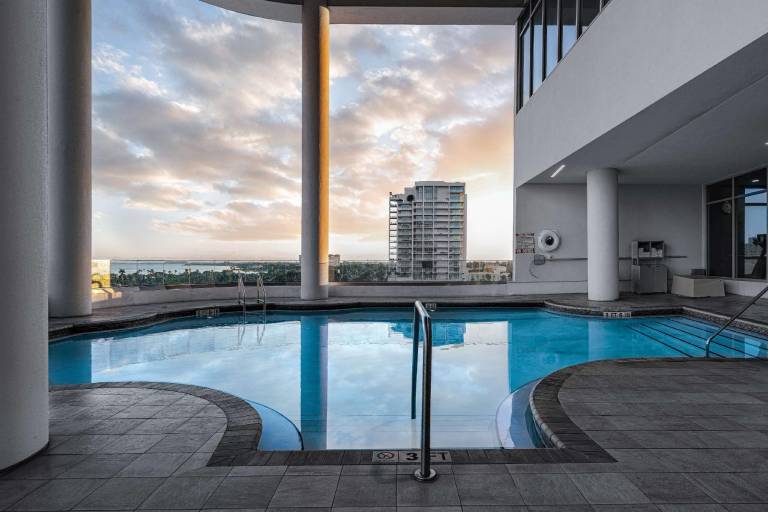 Embassy Suites by Hilton Sarasota — photo 2