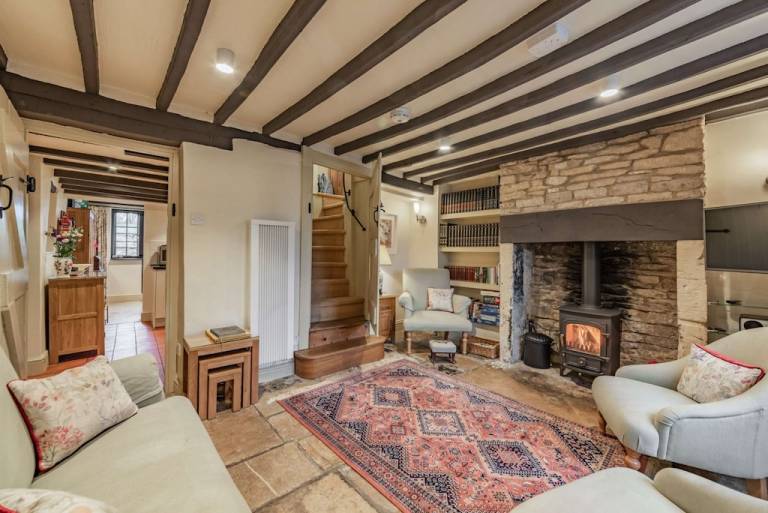 Cottage Lower Swell