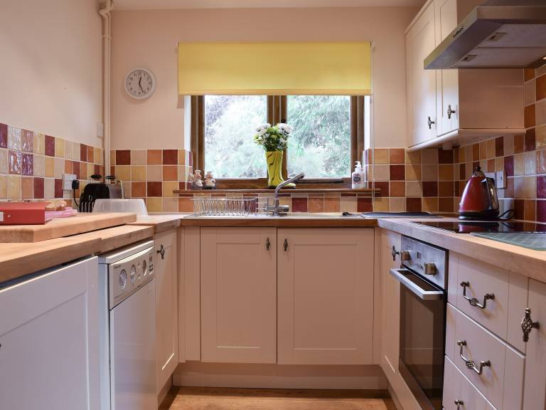Cottage with terrace, garden & BBQ — photo 4