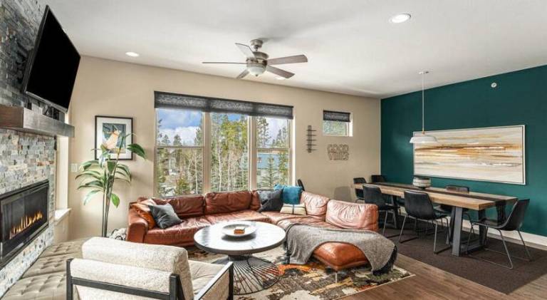 Vacation home with jacuzzi — photo 2