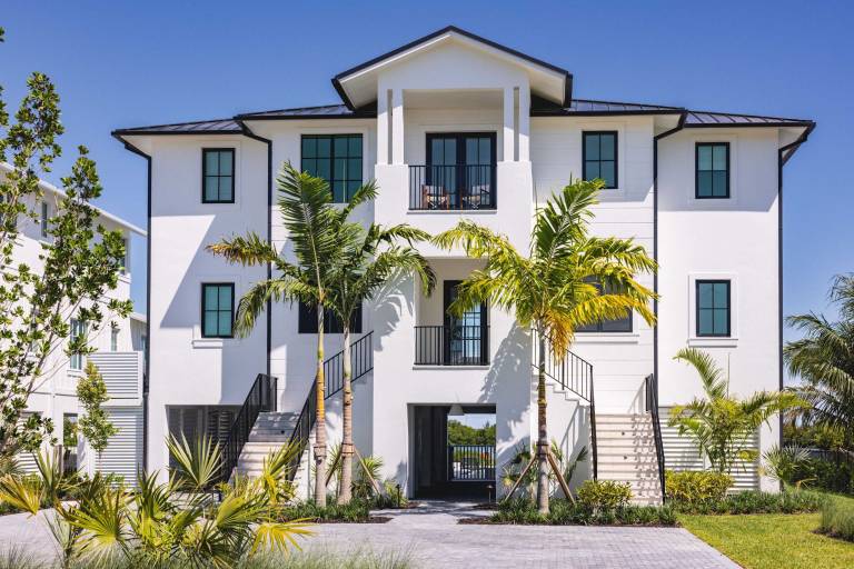 Waterfront Luxury Home - Tidelands House — photo 3