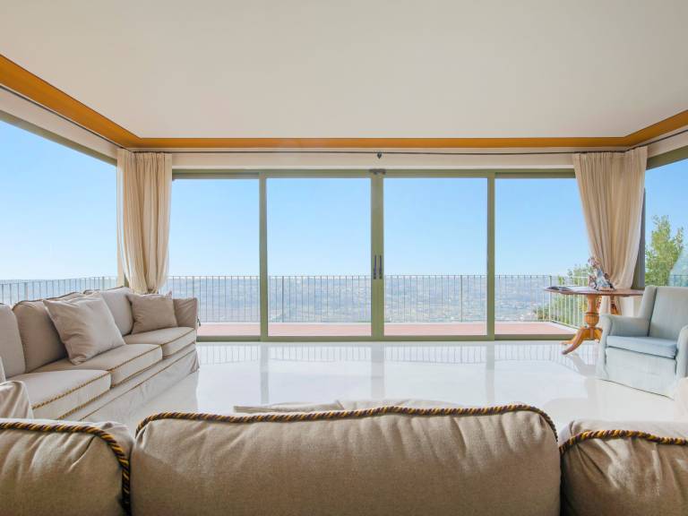 Vacation home with garden, BBQ & patio | Sea view — photo 3
