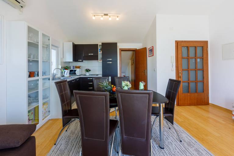 Holiday apartment with grill & patio | Sea view — photo 5