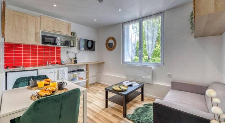 Apartment with 1 room for 2 persons in Gieres