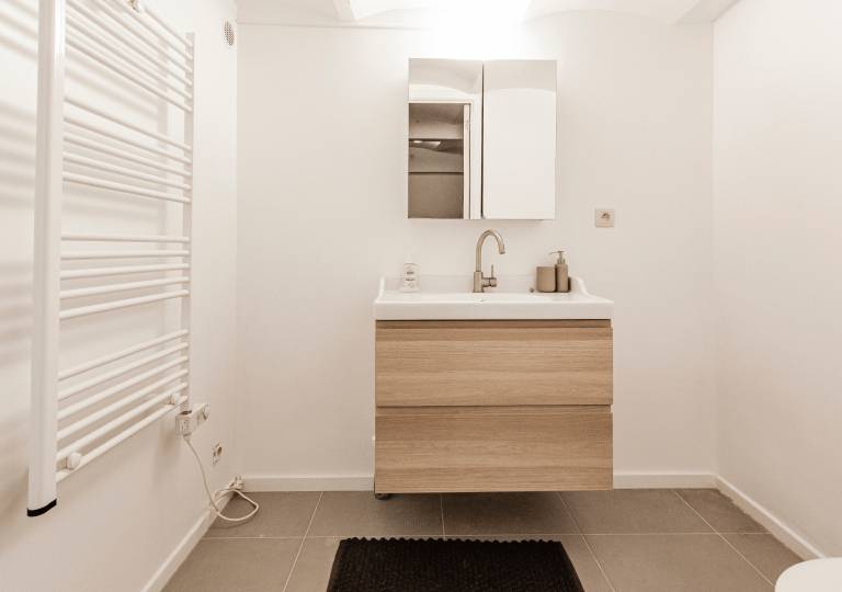 A6A) Economic 2bedroom Cozy Basement Apt@Center BXL — photo 4