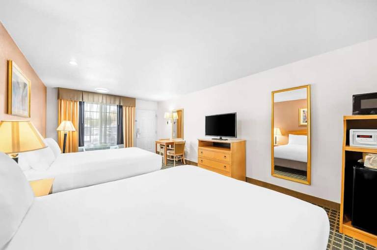 SureStay Plus Hotel by Best Western San Jose Central City