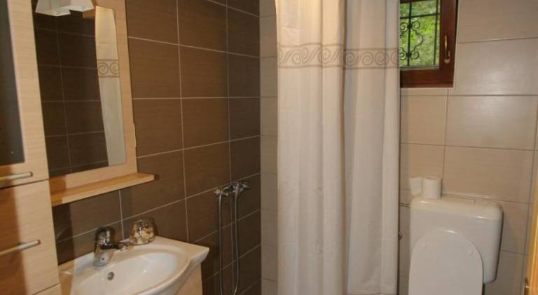 Fikfak cottage — photo 2