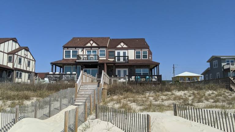 House Emerald Isle