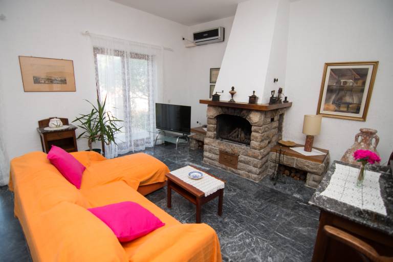 Two bedroom apartment with terrace and sea view Mali Lošinj, Lošinj (A-8093-a) — photo 2