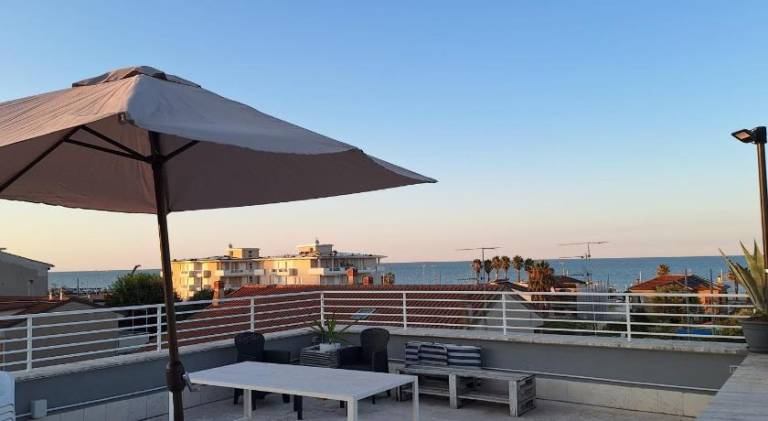 Apartment with patio | Close to the beach | Pets are welcome — photo 5