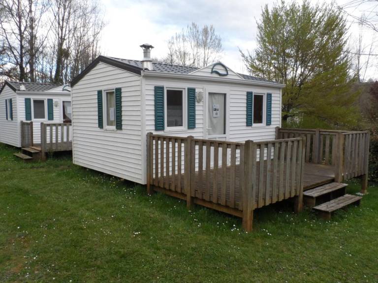 Mobile home with pool in Périgueux