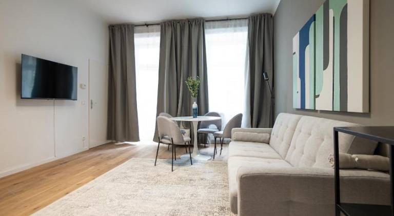 Bright & Airy Apartment with Balcony near City Center in Vienna
