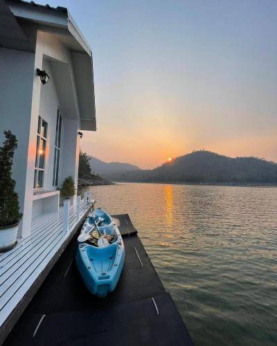 120 m² Hausboot