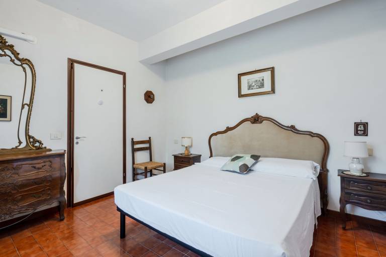 Fully equipped apartment with pool, yard & terrace | Pets are welcome — photo 4