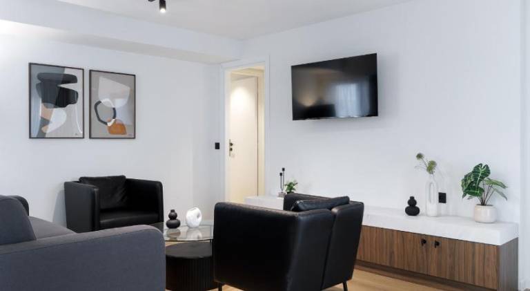 Serviced apartment | Close to Syntagma Square | Pets are welcome — photo 2