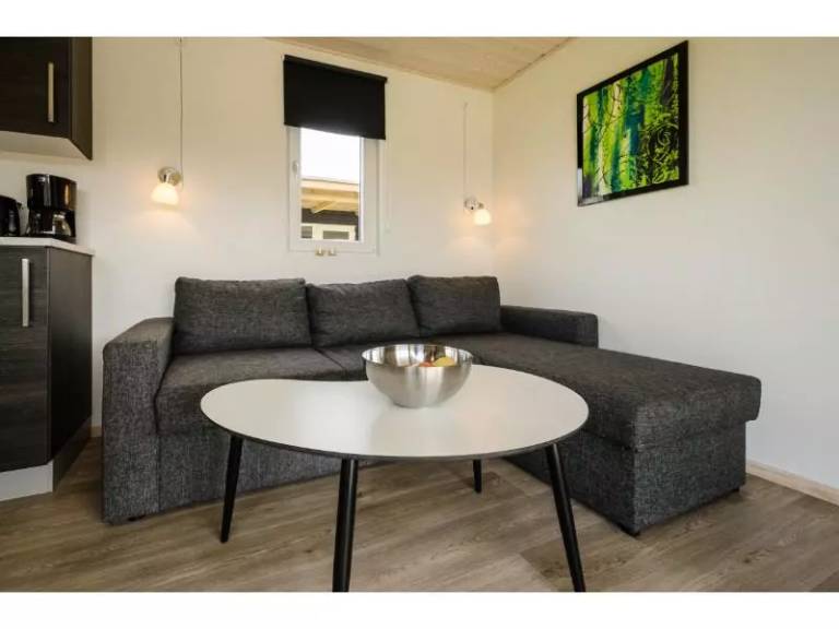 Chalet with patio & BBQ — photo 4