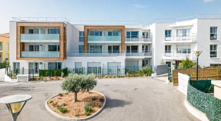 Residence Senior Marina Bay in Biot