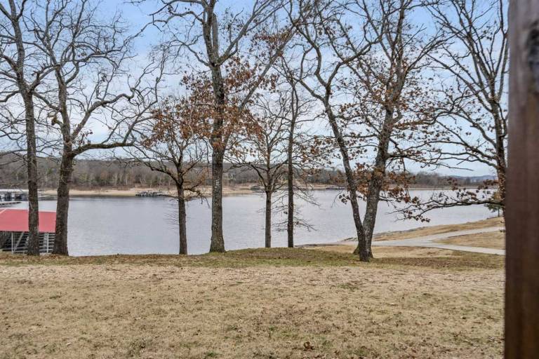 Fully equipped house with pool & barbecue | Dogs allowed in Branson, MO