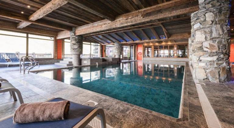 Serviced apartment with sauna, pool & jacuzzi — photo 3