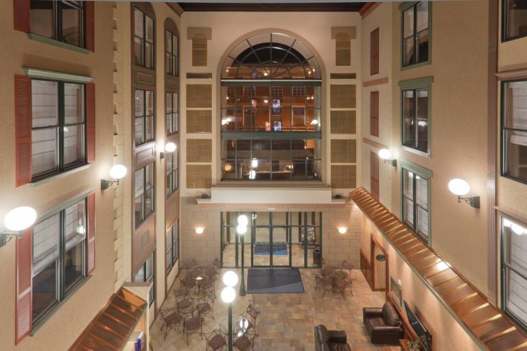 Holiday Inn Express Hotel & Suites Deadwood-Gold Dust Casino By IHG — photo 2