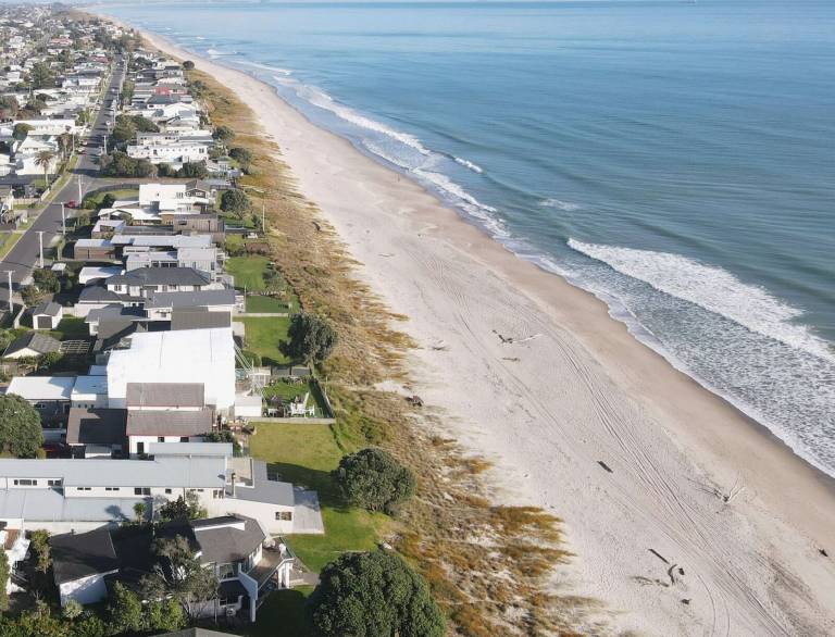 Pension Papamoa Beach