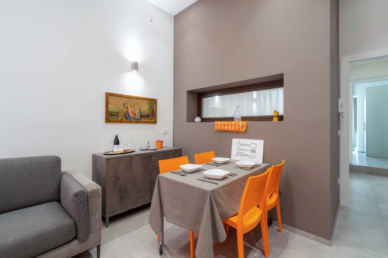 Apartment 'La Casetta Del Cuore' with Private Backyard, Wi-Fi and Air Conditioning in Syracuse