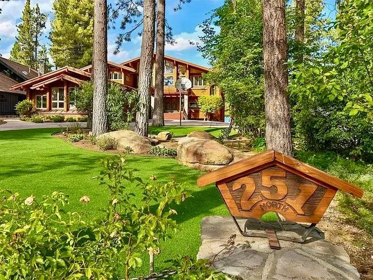 Bear Lake Lodge Lakefront Incredible Lake House Chalet — photo 3