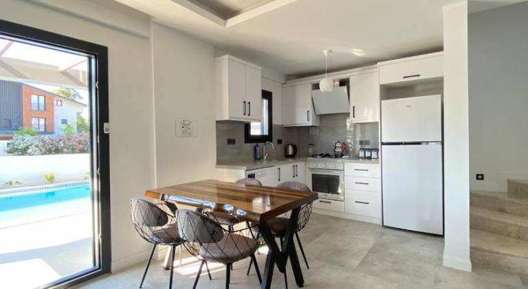 House with pool | Close to the beach | Pets are welcome — photo 3