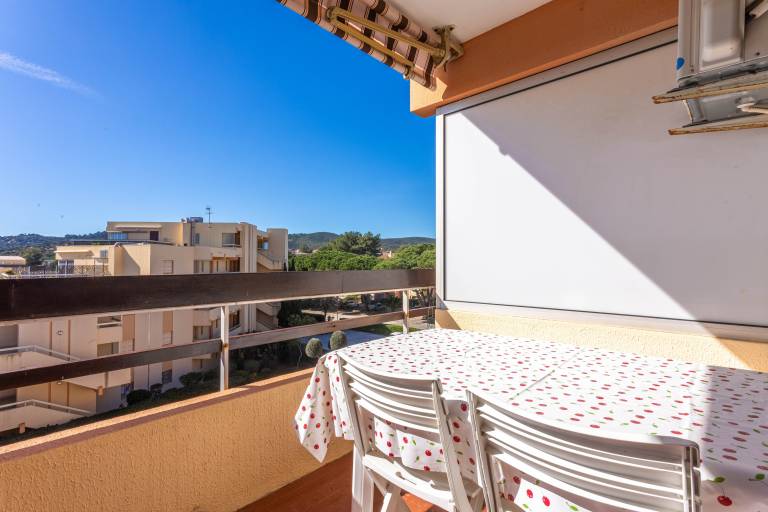 Studio “Résidence Athena Sea View” with Sea View, Private Terrace, and Air Conditioning — photo 4