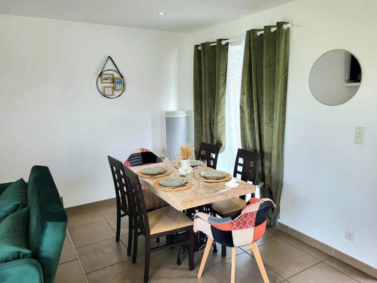 Holiday Home 'Petit Loft, Maison Bord De Mer' with Private Garden and Wi-Fi — photo 4