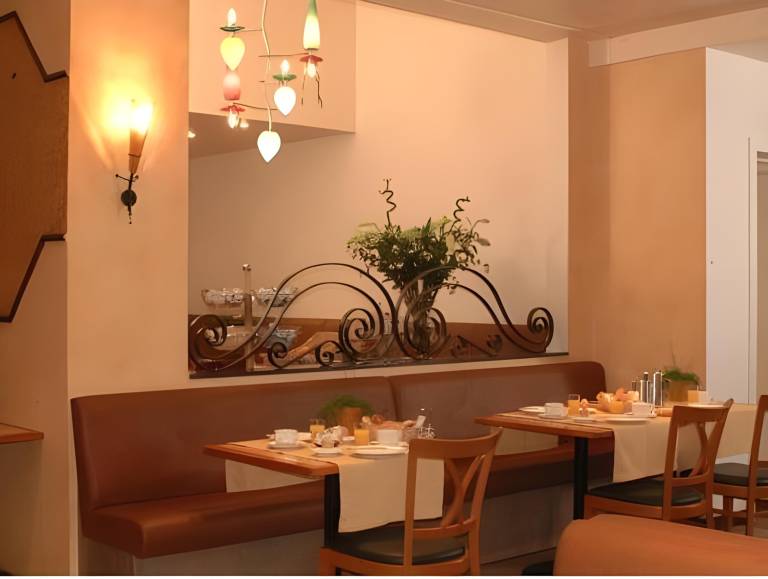 Hotel Corner House by WP Hotels — photo 3