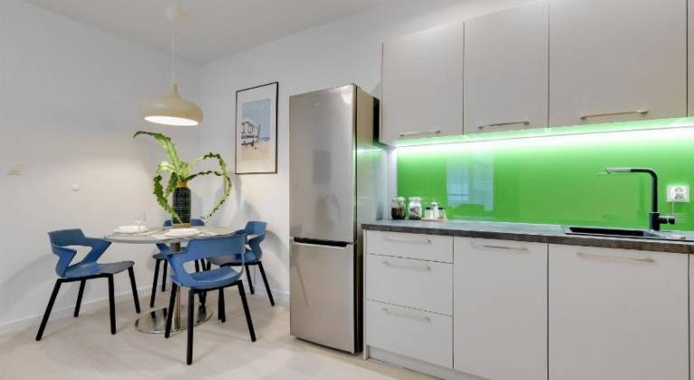 Rental apartment with patio — photo 2
