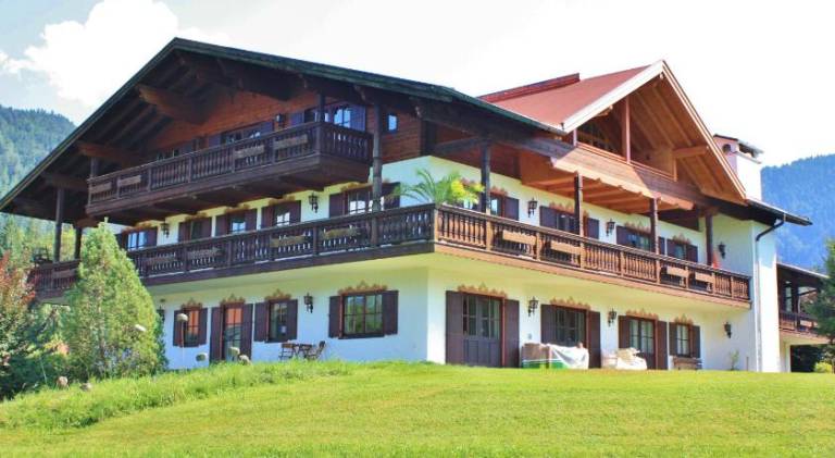 Rental apartment with 2 rooms for 8 persons in Reit im Winkl