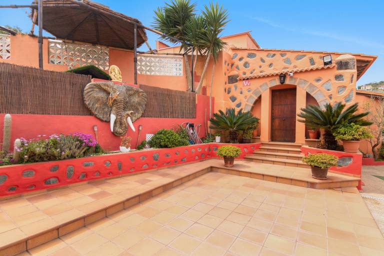 House Santa Brígida