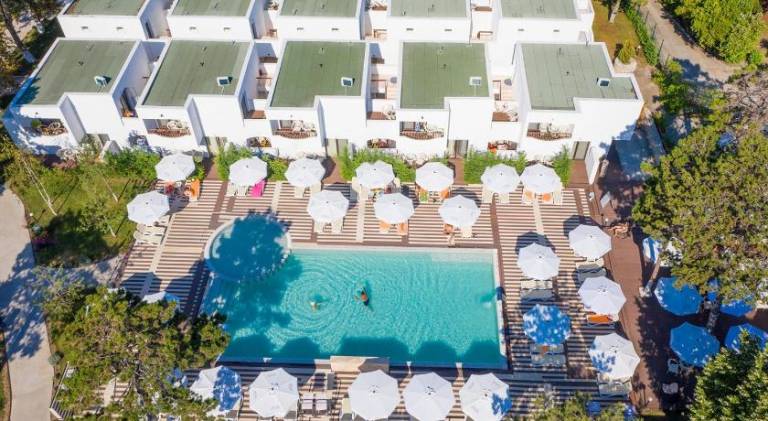 Mera Resort