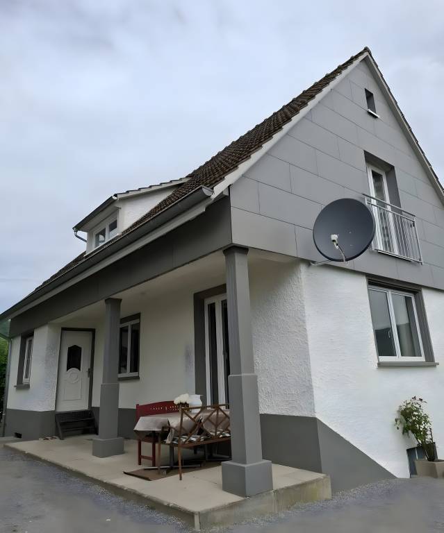 House with terrace, barbecue & yard | Garden view — photo 3