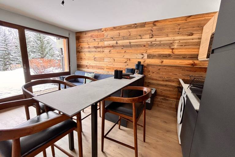 Holiday apartment with terrace & garden — photo 2