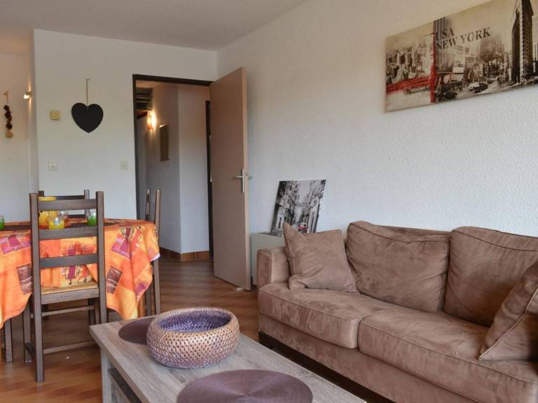 Rental apartment with pool — photo 4