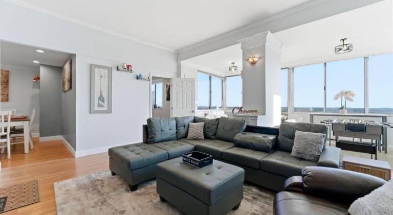 The ATL Sky Suite 3BR Downtown Penthouse — photo 2
