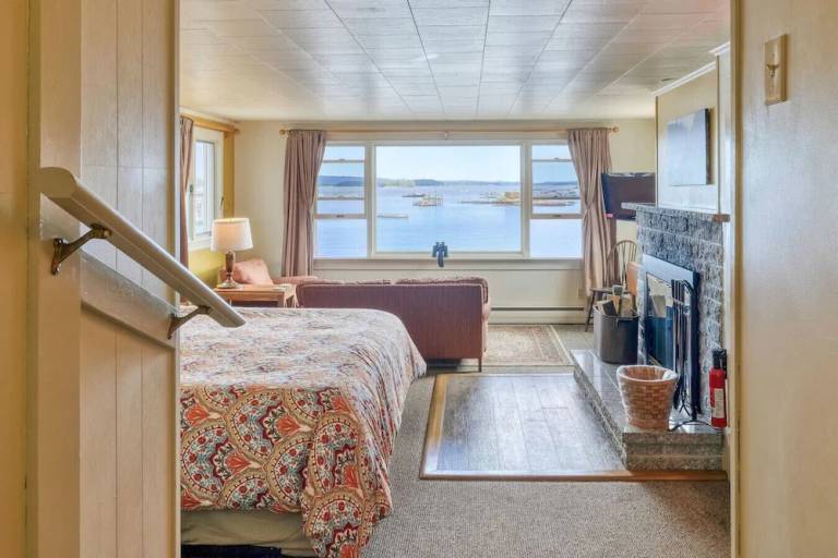House Stonington