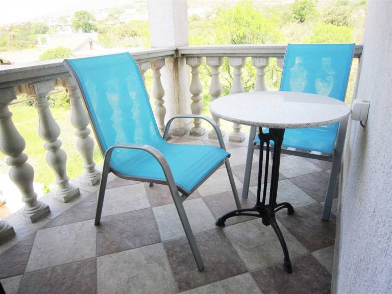 Apartment with terrace — photo 5