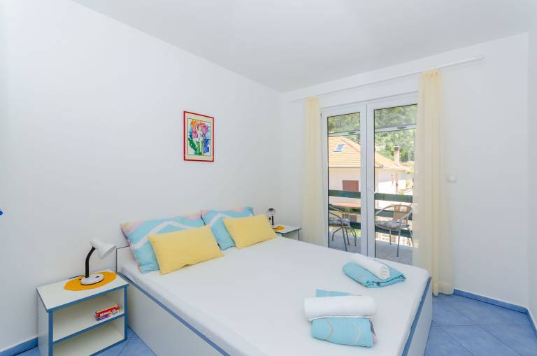 Apartment with grill & terrace | Sea view — photo 4