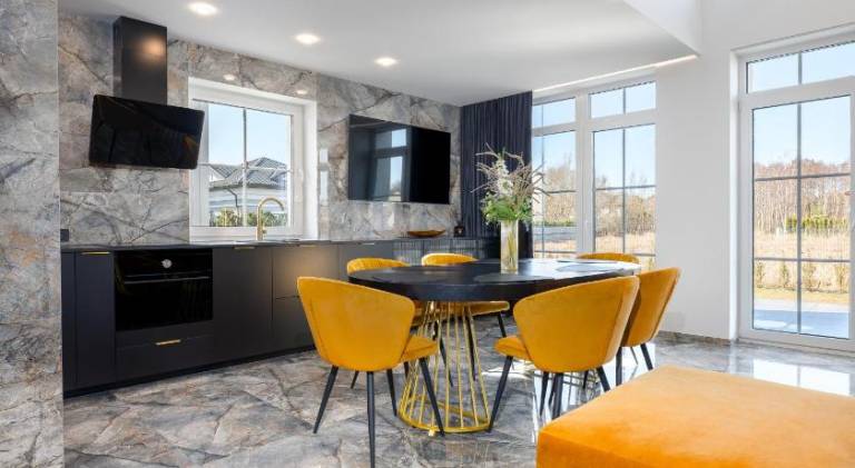 Vacation home with patio | Suitable for remote work | Pet-friendly — photo 4